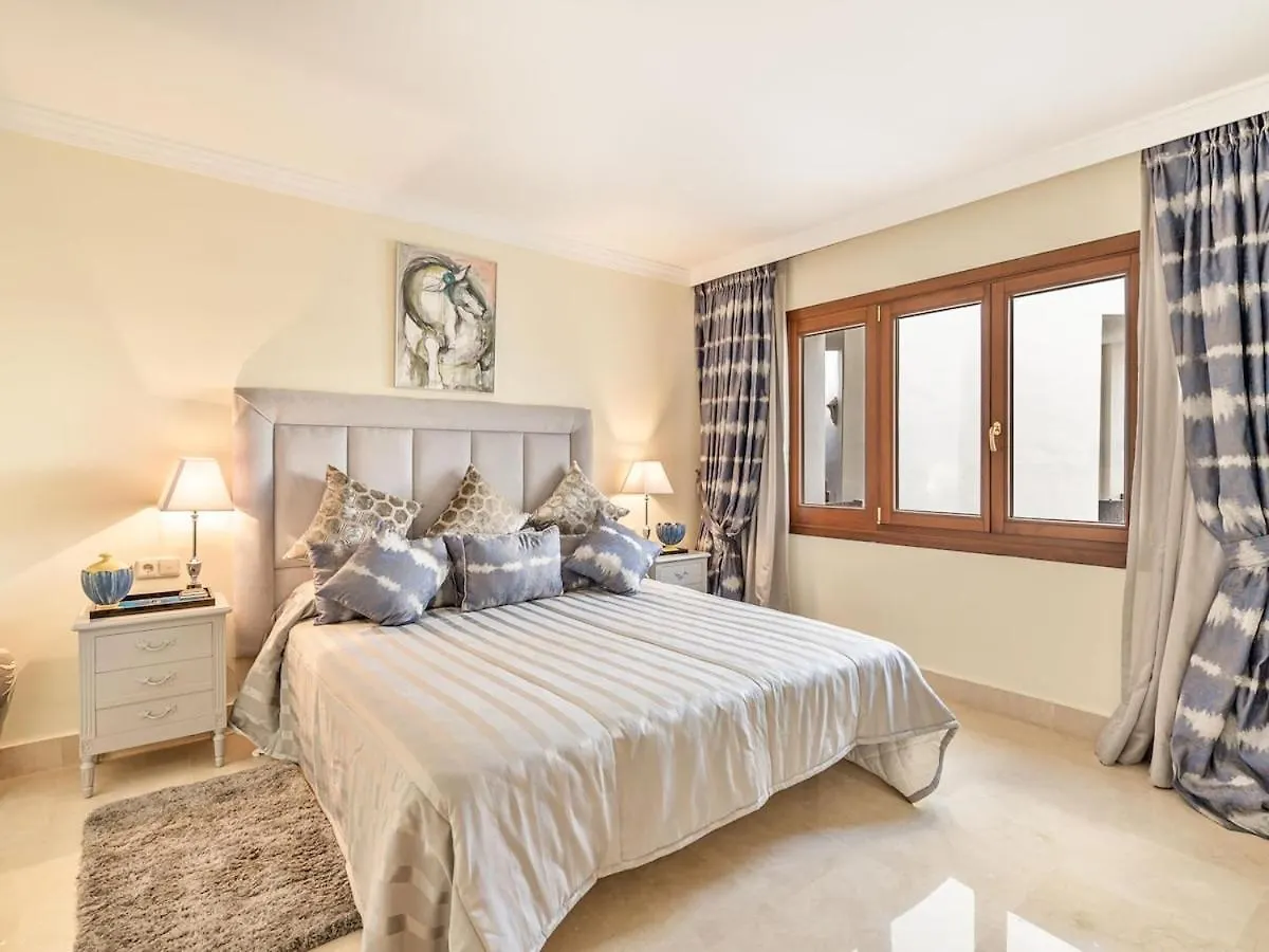 Apartmán Bahia De Velerin Estepona